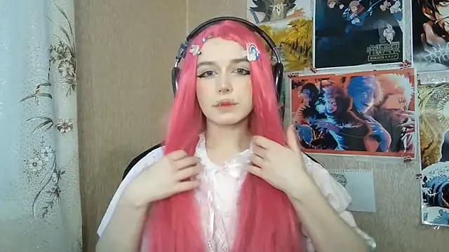Snapshot of MilaTyan chatting on June 14, 2:08 pm MilaTyan online show from June 14, 2:08 pm