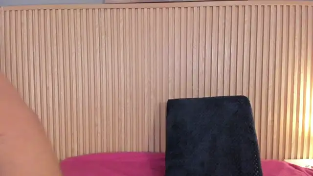 Snapshot of samantha_duart3 chatting on July 30, 11:20 am samantha duart3 online show from July 30, 11:20 am