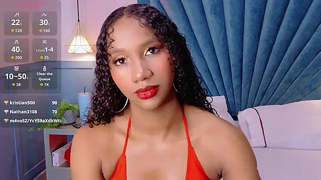 Snapshot of Chloe-Rose- chatting on May 28, 6:10 am Chloe-Rose- online show from May 28, 6:10 am