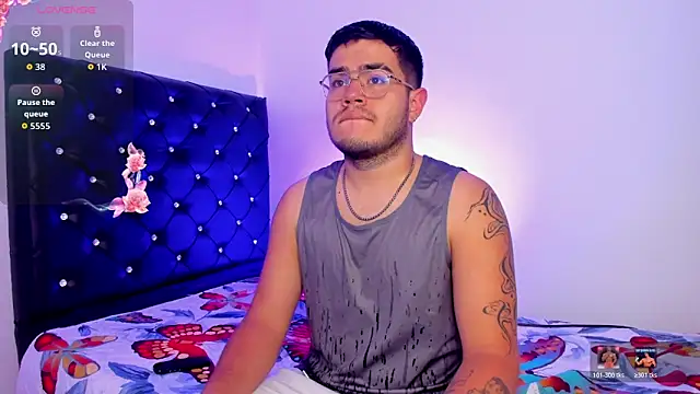 Snapshot of Joseph_connor5 chatting on March 3, 8:37 pm Joseph connor5 online show from March 3, 8:37 pm