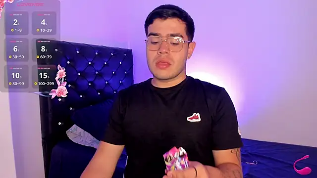 Snapshot of Joseph_connor5 chatting on March 17, 3:11 am Joseph connor5 online show from March 17, 3:11 am