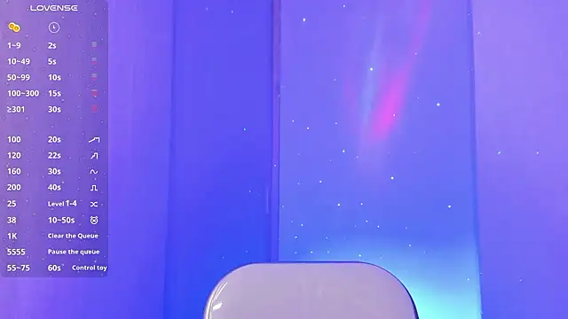 Snapshot of Maxfrost1 chatting on March 4, 7:42 pm Maxfrost1 online show from March 4, 7:42 pm