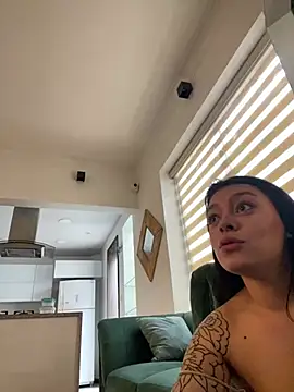 Lummii  online show from July 15, 6:02 pm