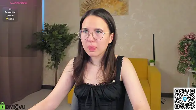 Snapshot of leylamirage chatting on March 30, 1:01 pm leylamirage online show from March 30, 1:01 pm