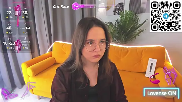 Snapshot of leylamirage chatting on April 29, 1:48 pm leylamirage online show from April 29, 1:48 pm