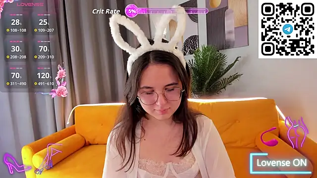 Snapshot of leylamirage chatting on May 12, 12:24 pm leylamirage online show from May 12, 12:24 pm