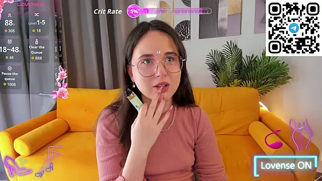 Snapshot of leylamirage chatting on May 13, 1:41 pm leylamirage online show from May 13, 1:41 pm