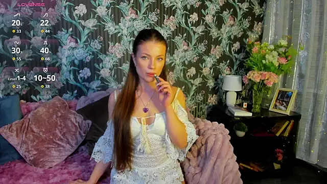 TayaSun online show from March 13, 10:05 pm