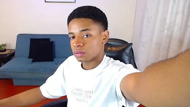 liiam3 online show from March 2, 8:37 pm