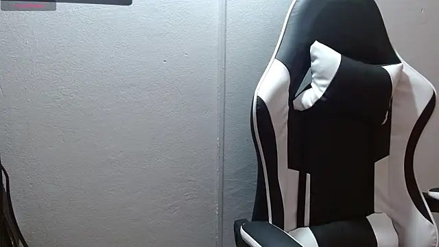 isabella barbie online show from March 17, 2:05 am