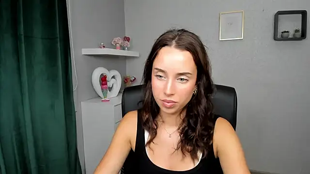 AdeleSolo online show from July 1, 12:40 pm