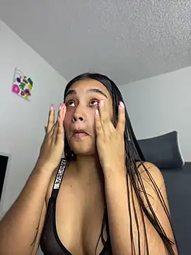 Snapshot of I_Samanthaa chatting on July 12, 2:57 am I Samanthaa online show from July 12, 2:57 am