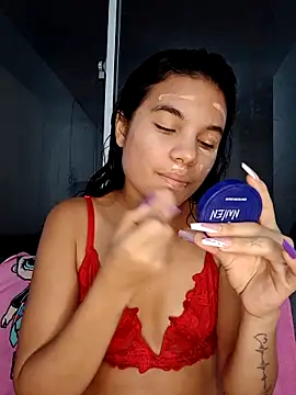 Little-Pussy19 online show from February 18, 3:24 am