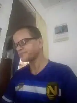 Snapshot of Roque-74 chatting on June 16, 2:41 pm Roque-74 online show from June 16, 2:41 pm