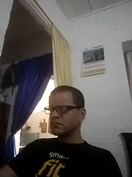 Snapshot of Roque-74 chatting on June 19, 3:38 pm Roque-74 online show from June 19, 3:38 pm