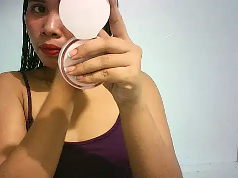 Snapshot of Creamy_Pussy21xx chatting on March 9, 10:41 am Creamy Pussy21xx online show from March 9, 10:41 am