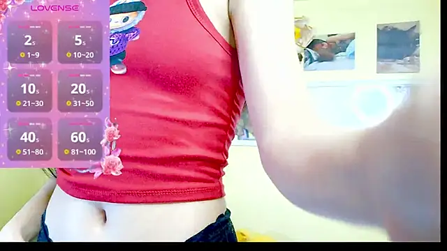 Snapshot of Luna_Moonfang chatting on July 28, 10:53 pm Luna Moonfang online show from July 28, 10:53 pm
