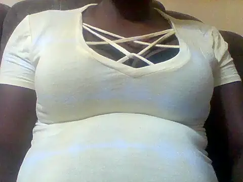 Snapshot of zee66658 chatting on May 24, 9:53 pm zee66658 online show from May 24, 9:53 pm