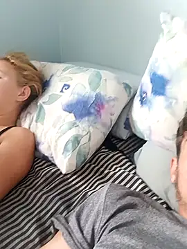 sneakylildevil online show from February 23, 11:18 am