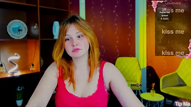 polly-cute online show from April 27, 7:01 pm