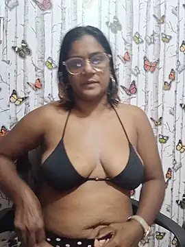 indianstrawberrylips4u online show from May 14, 3:52 pm