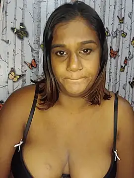 indianstrawberrylips4u online show from May 29, 9:13 pm