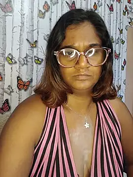 indianstrawberrylips4u online show from June 16, 5:54 am
