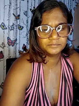 indianstrawberrylips4u online show from June 21, 6:16 am