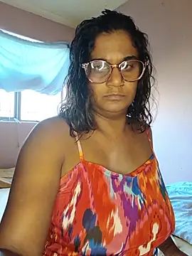 indianstrawberrylips4u online show from June 22, 6:54 am