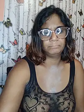 indianstrawberrylips4u online show from June 30, 5:19 am