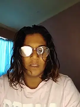 indianstrawberrylips4u online show from July 3, 6:09 am