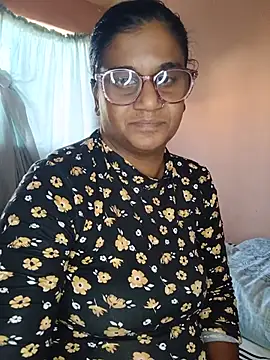 indianstrawberrylips4u online show from July 6, 9:17 am