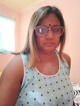 indianstrawberrylips4u online show from August 1, 6:12 am