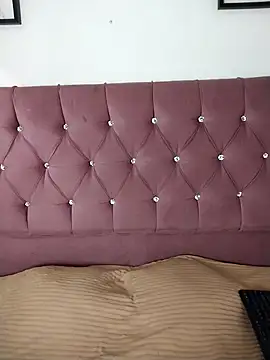 kiitty      online show from March 7, 1:41 pm