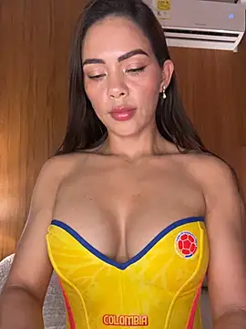 Snapshot of samanta_94 chatting on June 13, 9:02 pm samanta 94 online show from June 13, 9:02 pm