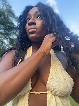 ZarahFerreira online show from April 29, 10:27 pm