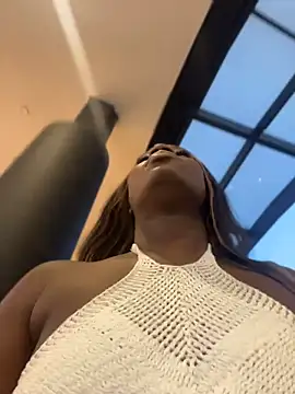ZarahFerreira online show from June 19, 11:19 pm