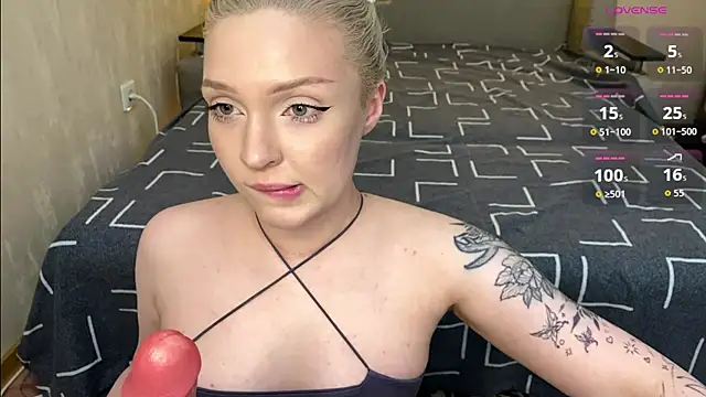 creampiiee online show from March 14, 4:01 pm