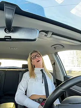 LisaMurr online show from February 21, 8:48 am