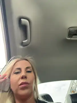 LisaMurr online show from April 23, 10:03 am