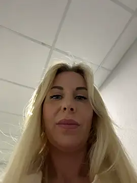 LisaMurr online show from June 1, 2:08 pm
