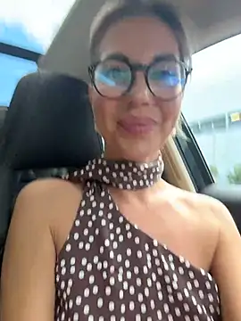 LisaMurr online show from July 29, 2:59 pm