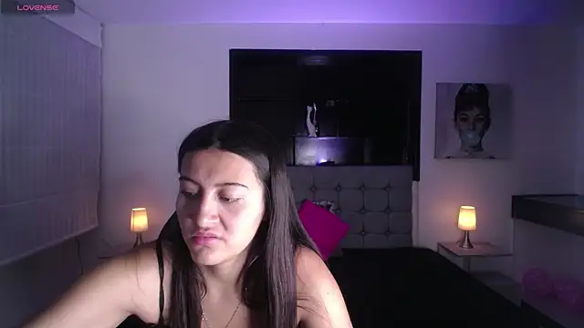Snapshot of Sweett_liia_ chatting on May 26, 8:05 pm Sweett liia online show from May 26, 8:05 pm