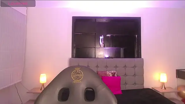 Snapshot of Sweett_liia_ chatting on July 27, 7:43 pm Sweett liia online show from July 27, 7:43 pm