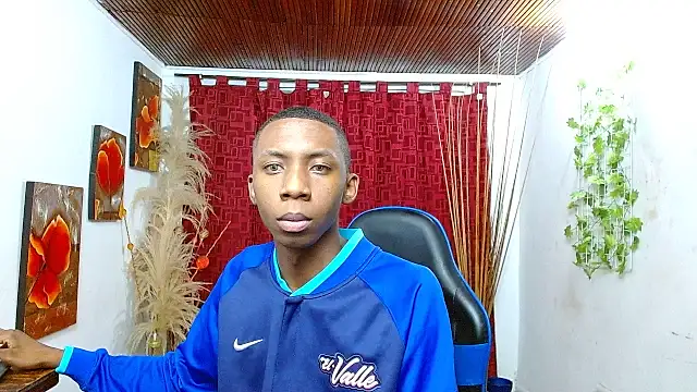 milo018 online show from March 9, 3:21 am