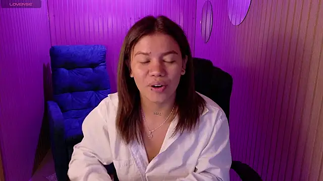 Alessia Monroe  online show from April 27, 9:13 pm