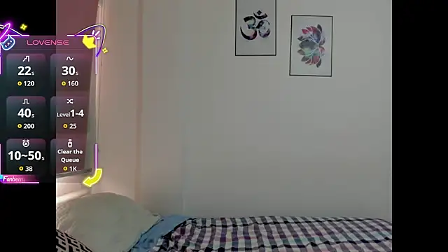 Snapshot of Alessia_Monroe_ chatting on May 5, 4:37 pm Alessia Monroe online show from May 5, 4:37 pm