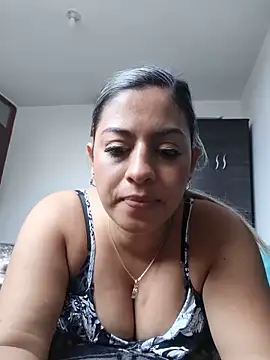 Marcela2408 online show from May 19, 2:56 pm
