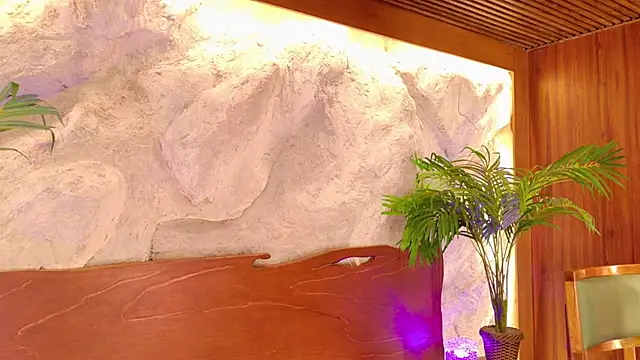 Rolyloren  online show from March 11, 4:13 pm