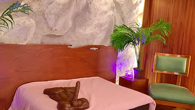 Rolyloren  online show from March 13, 4:13 pm